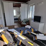 Evergreen House - Japartments