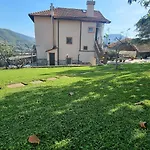 Evergreen House - Japartments